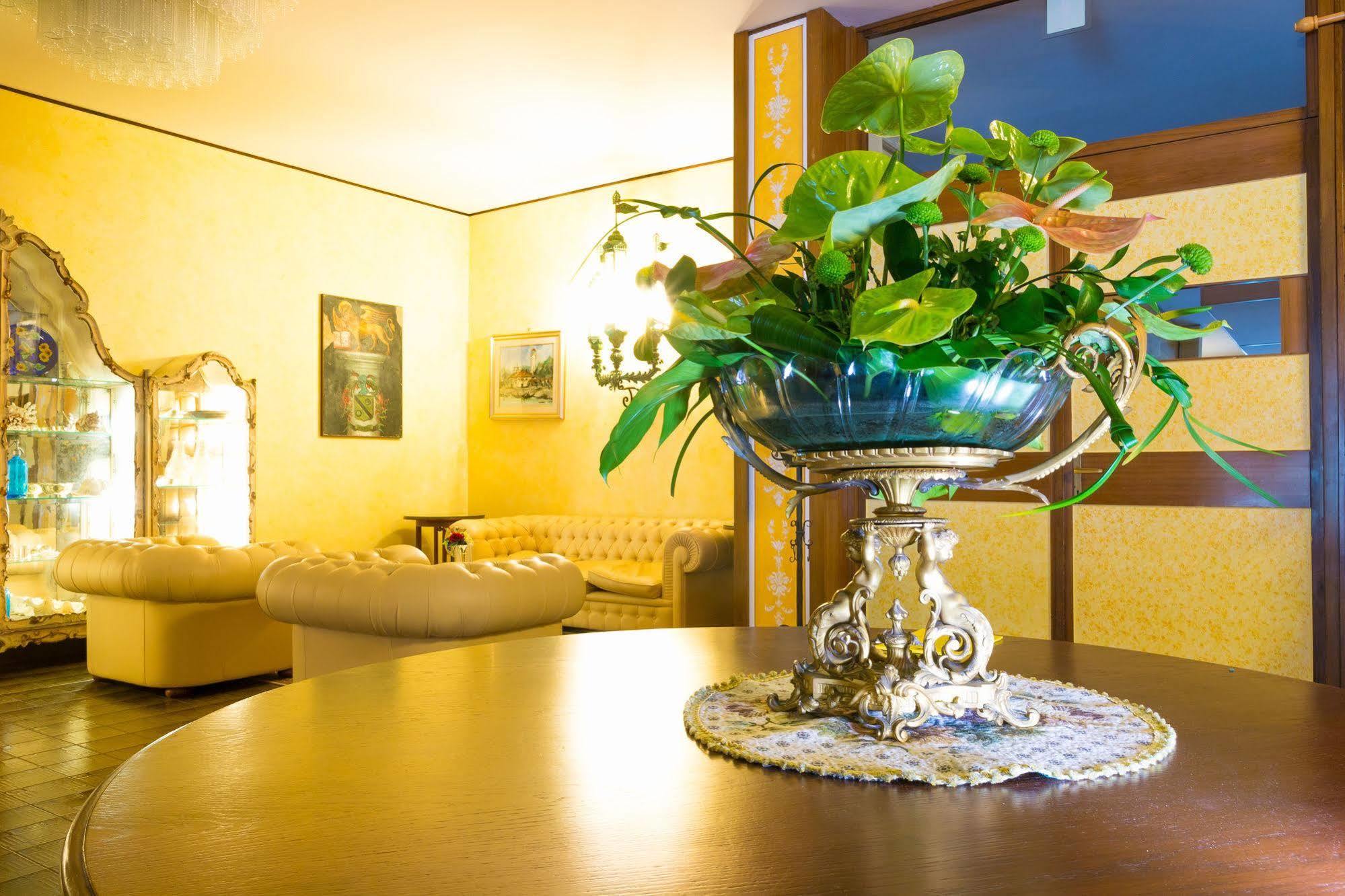 Hotel Principe 비비오네 외부 사진